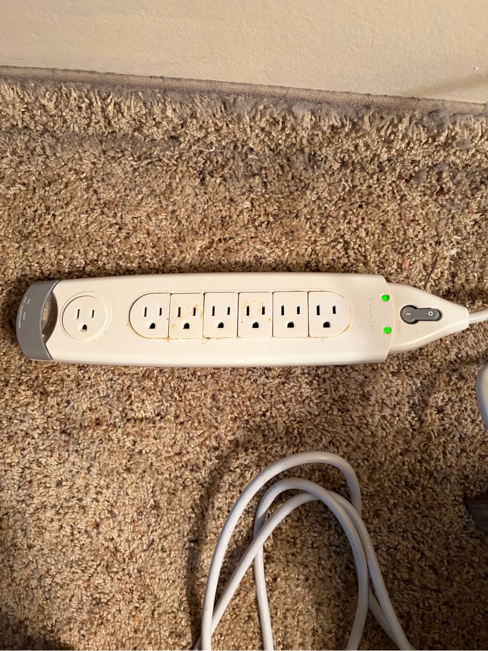 White Surge Protector Power Strip with 7 Outlets